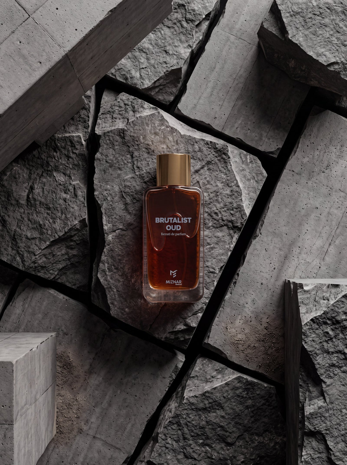 Flacon Brutalist Oud 100 ml, extrait de parfum MiZNAR essencials